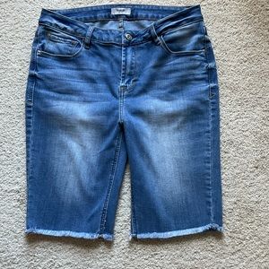 Kensie Jean Shorts Size 8/29